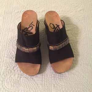 Black OTBT Platform Wedges